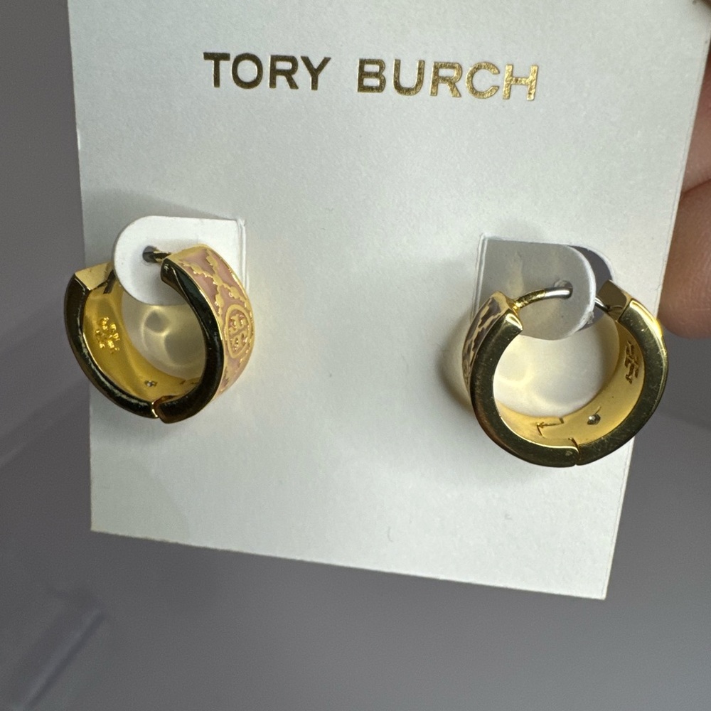Tory Burch New Monogram Pink Enamel & Gold Plated Huggie Earrings - Picture 10 of 10
